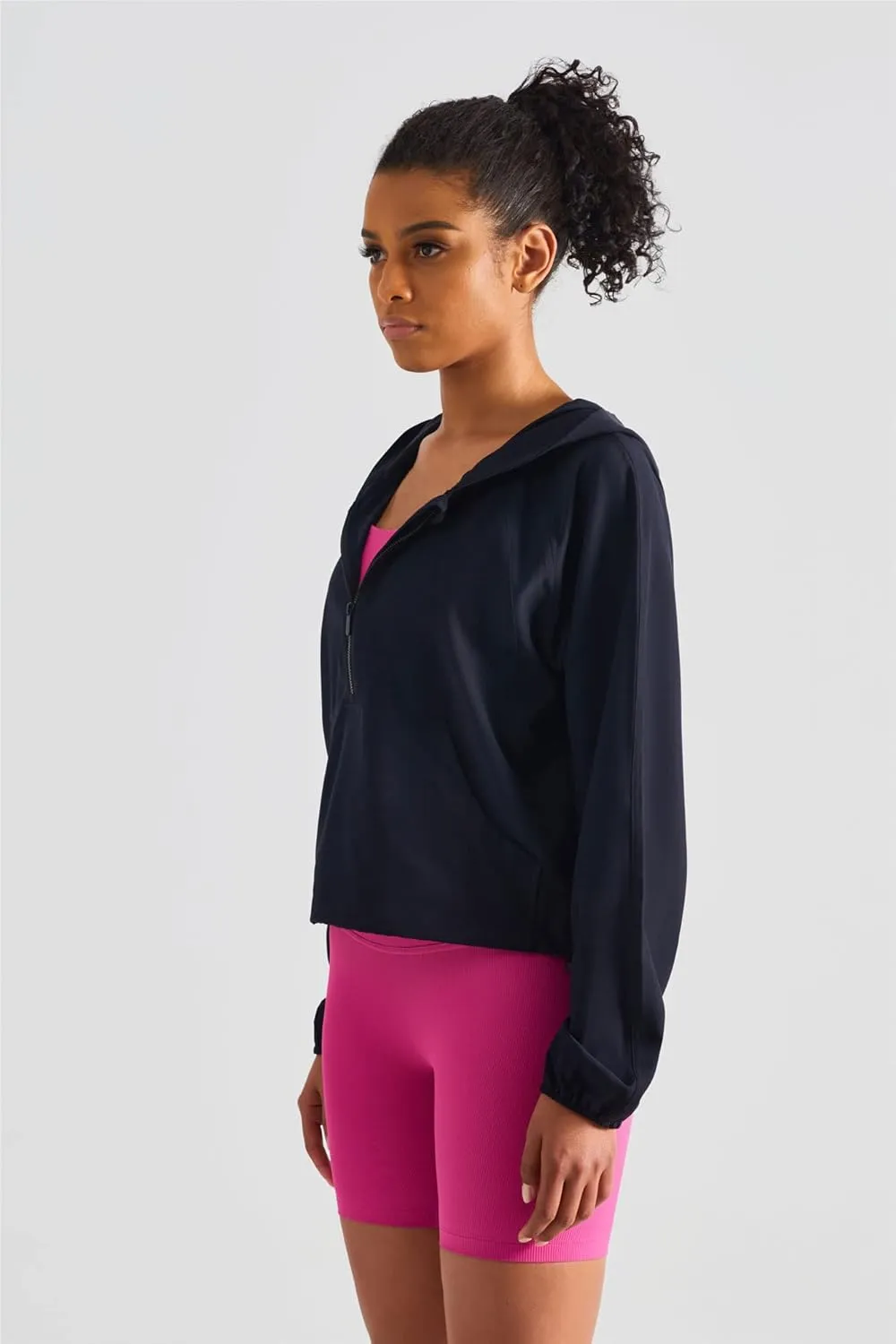 altiland Lightweight Workout Jacket for Women, Cropped Athletic Gym Running Hoodie, UV Protection Half Zip Pullover UPF 50