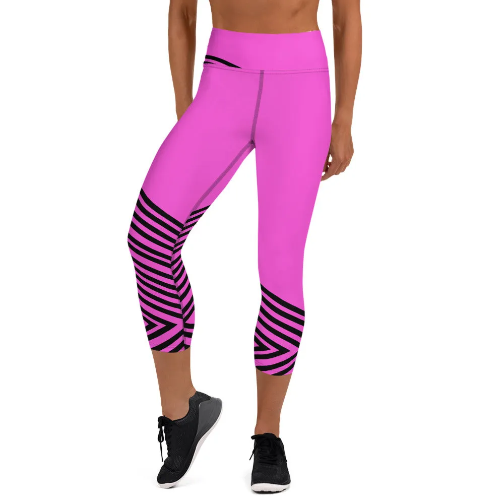 Pink Striped Yoga Capri Leggings, Modern Sporty Women's Capri Tights-Made in USA/EU